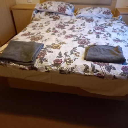 Swift Johnson Hotel Parkeston Bagian luar foto