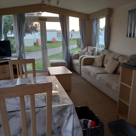 Swift Johnson Hotel Parkeston Bagian luar foto