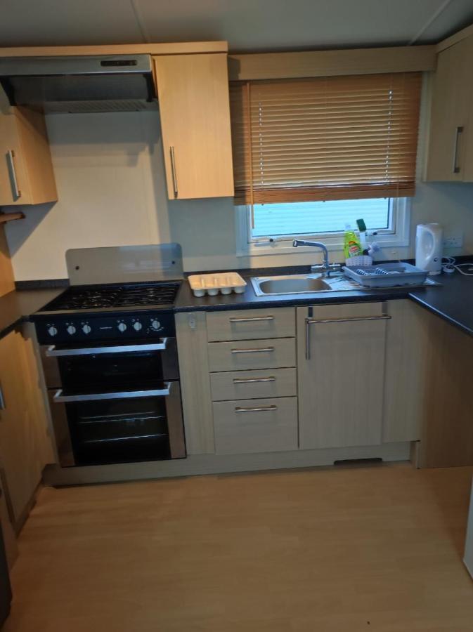Swift Johnson Hotel Parkeston Bagian luar foto