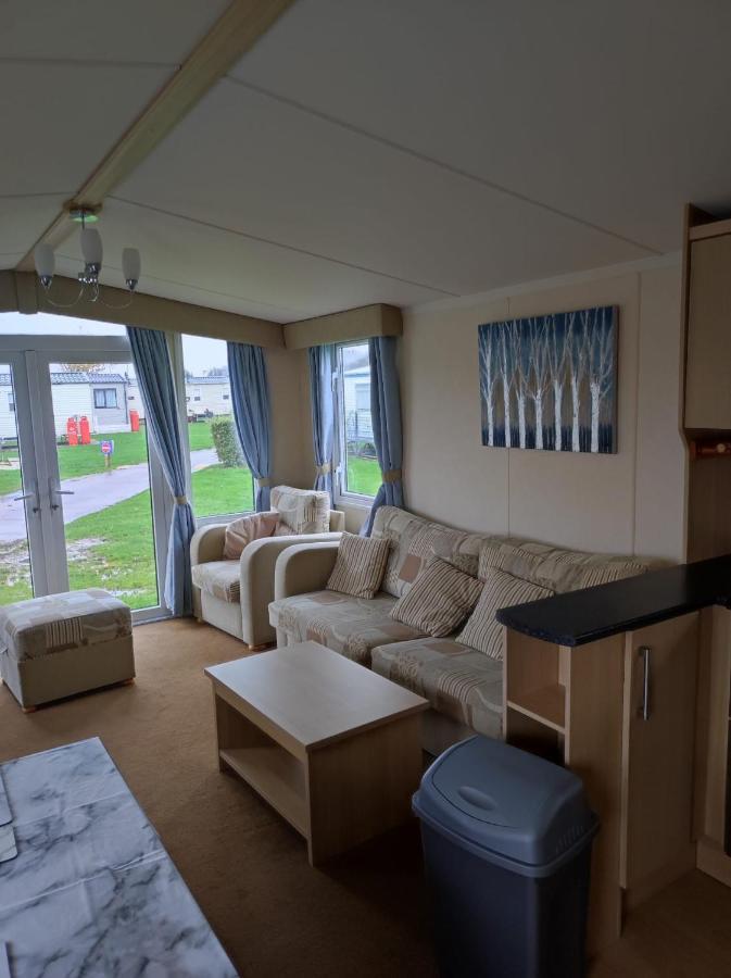 Swift Johnson Hotel Parkeston Bagian luar foto